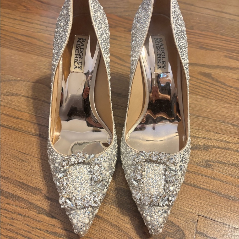 Badgley Mischka Cher II Pointed Toe Pump - size 8 - Picture 5 of 7